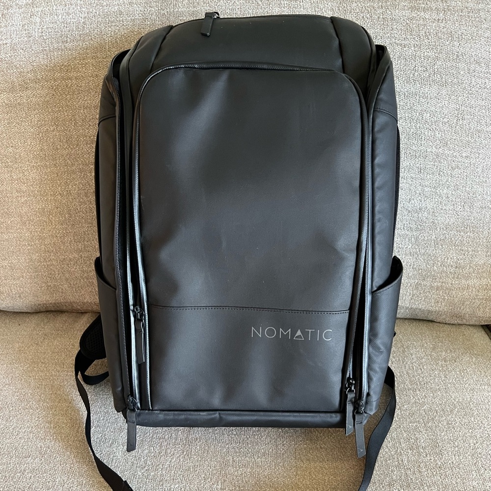 Nomadic Travel Pack 30L